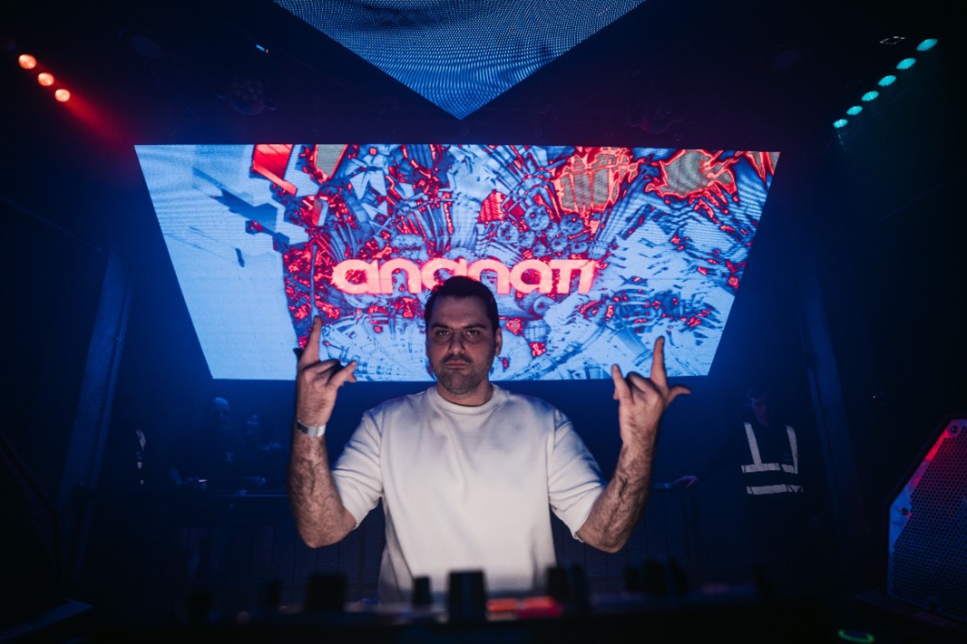 DJ Cincinati — Persian DJ in London performing live